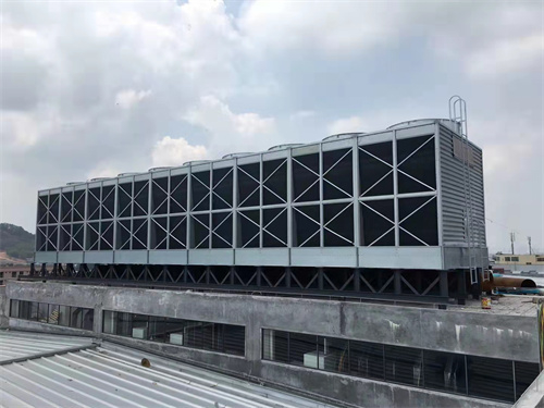 玻璃鋼冷卻塔與傳統(tǒng)的冷卻塔相比有什么不同,圓形玻