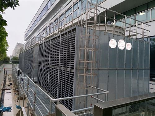 閉式冷卻塔的補水是怎樣完成的？(冷卻塔開式閉式成本