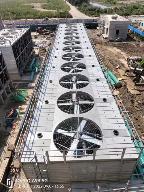 冷卻塔吸垢儀的功能與作業(yè)原理(冷卻塔吸垢機)